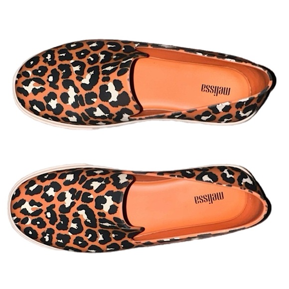 Melissa Cheetah print Slip on Mel Sneakers IN BEIGE/ ORANGE size 8 - Picture 2 of 6